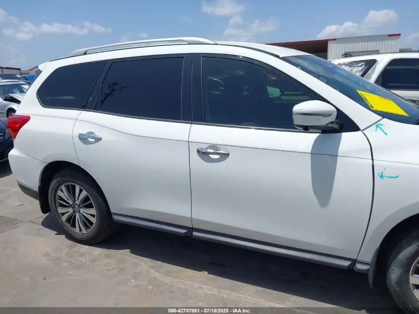 2017 NISSAN PATHFINDER SL