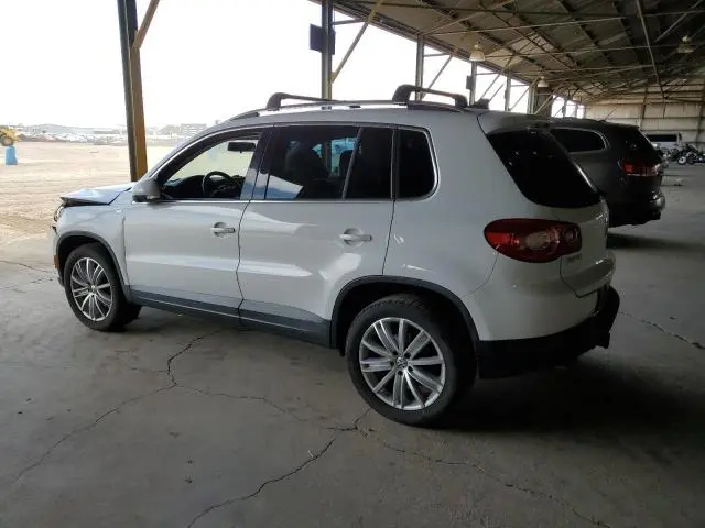 2010 VOLKSWAGEN TIGUAN S  
