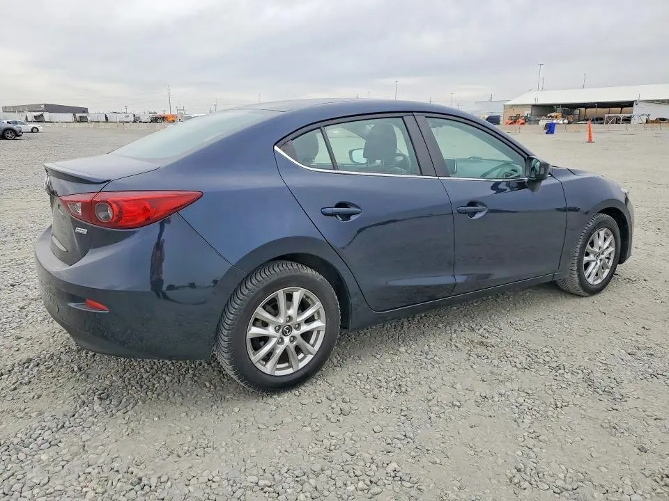 2016 MAZDA 3 TOURING  