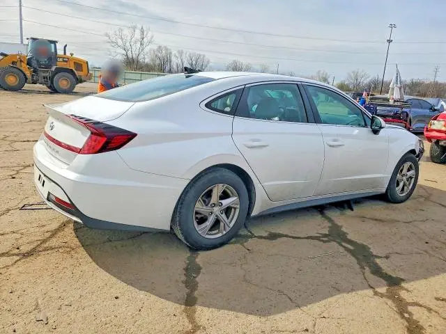 2020 HYUNDAI SONATA SE  