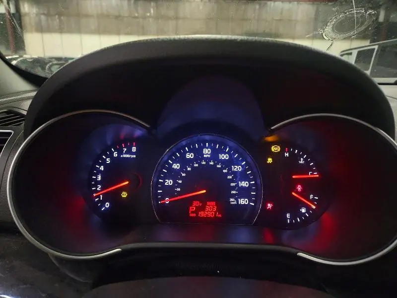 2014 KIA SORENTO LX  