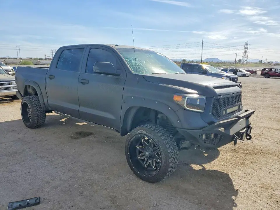 2015 TOYOTA TUNDRA SR5  