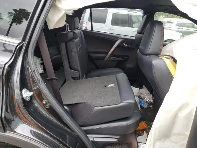 2018 TOYOTA RAV4 HV SE  