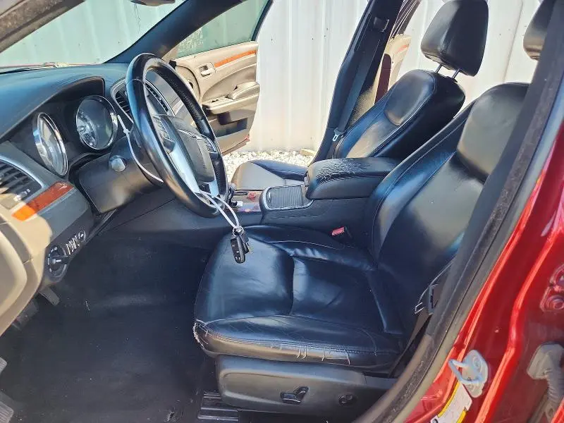 2013 CHRYSLER 300   
