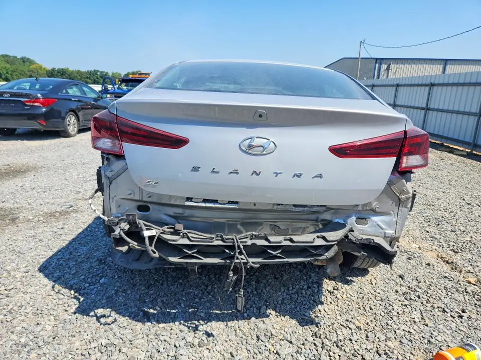 2020 HYUNDAI ELANTRA SE  