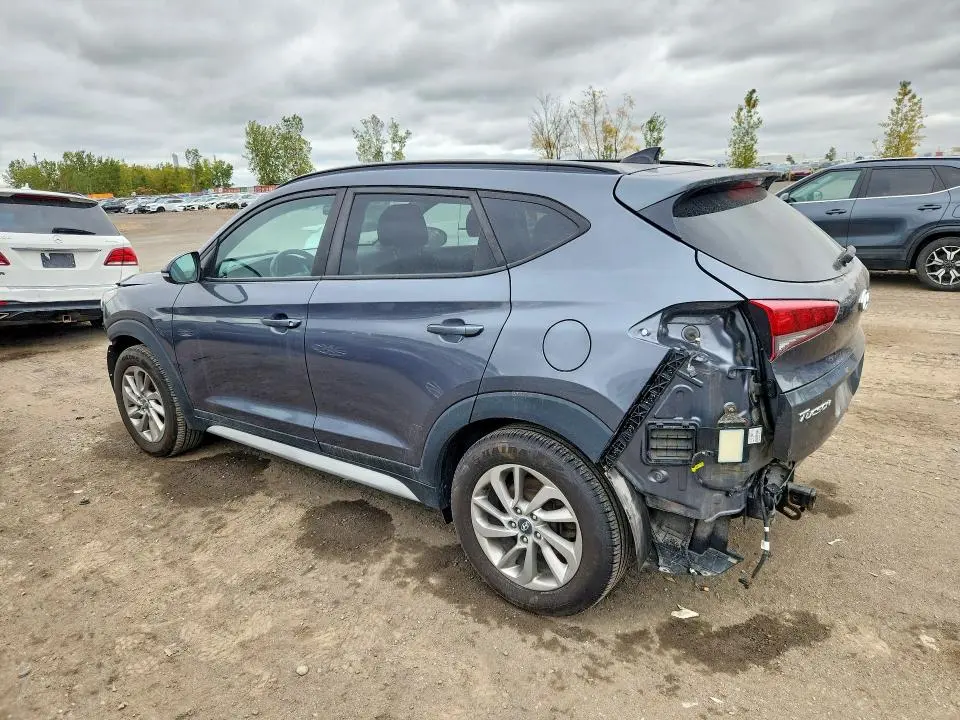 2018 HYUNDAI TUCSON SE  