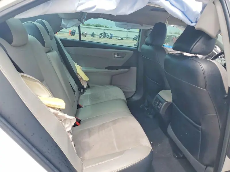 2016 TOYOTA CAMRY XSE  