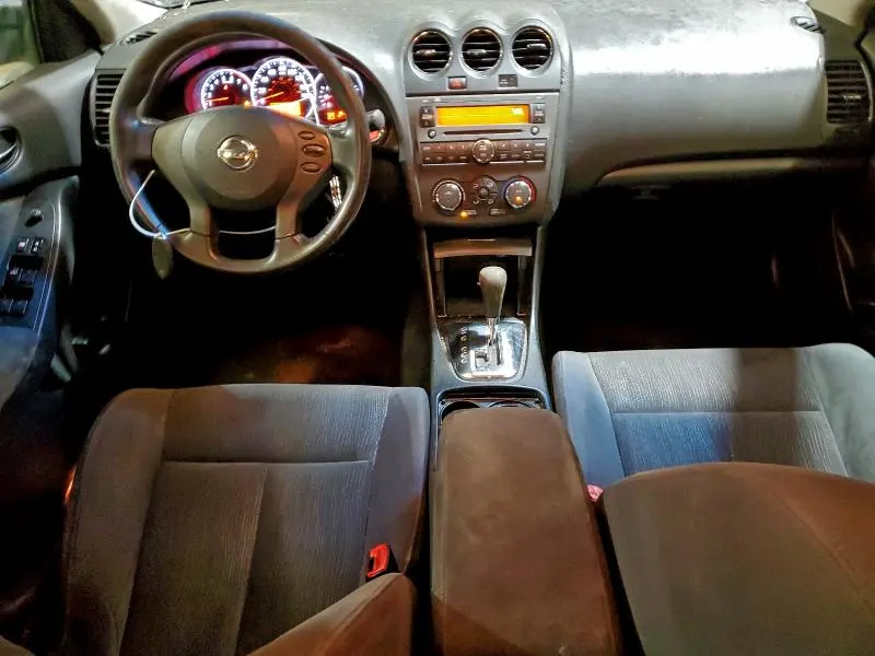 2010 NISSAN ALTIMA BASE  