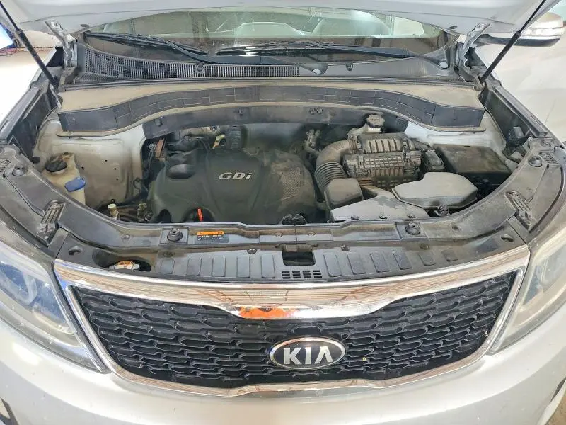 2014 KIA SORENTO LX  