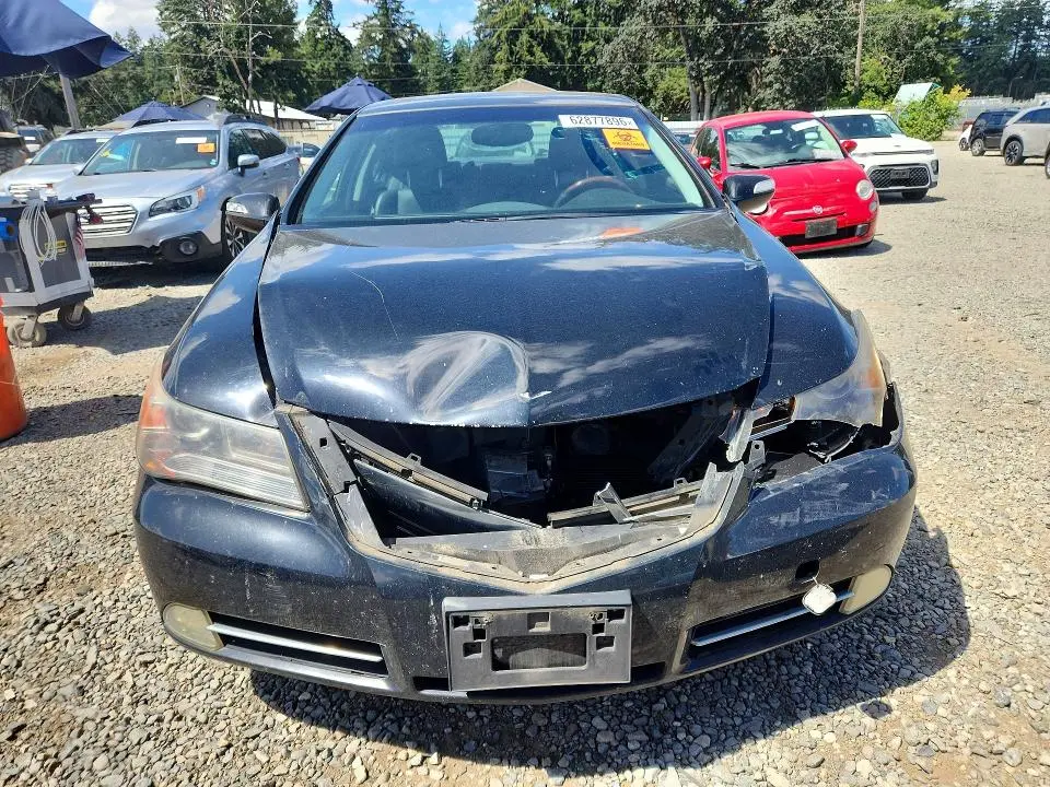 2011 ACURA RL   