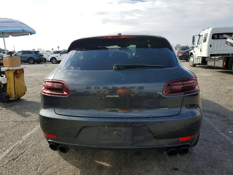 2018 PORSCHE MACAN GTS  