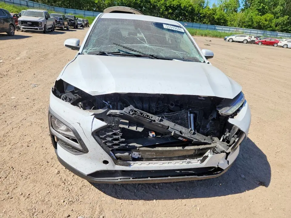 2021 HYUNDAI KONA SE  