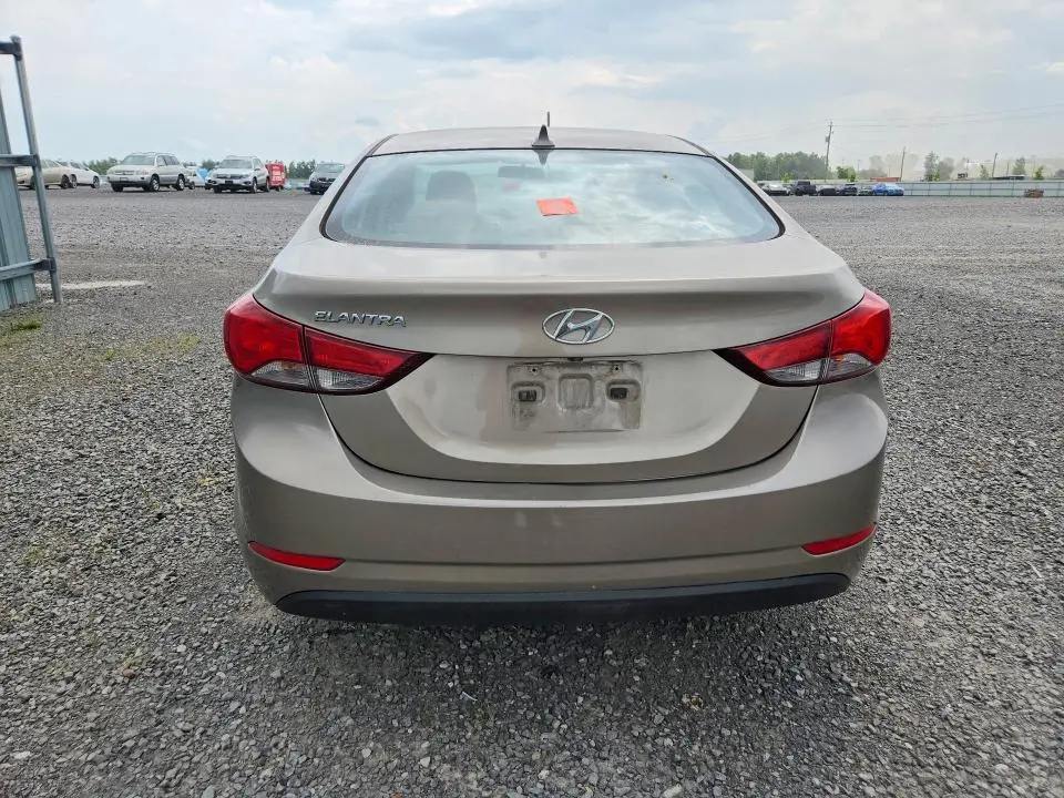 2014 HYUNDAI ELANTRA SE  