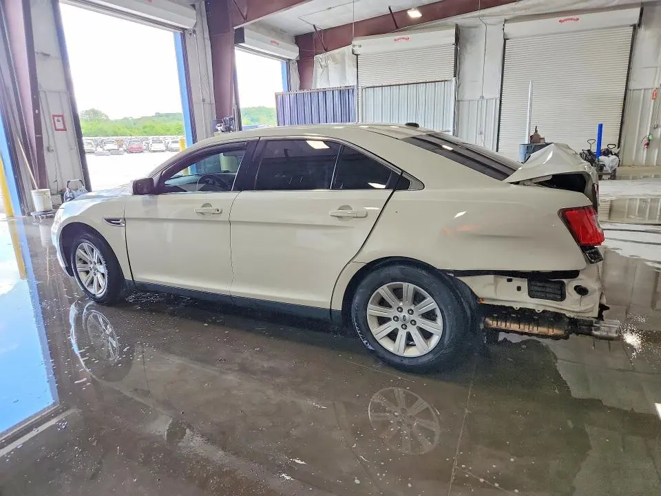 2012 FORD TAURUS SE  