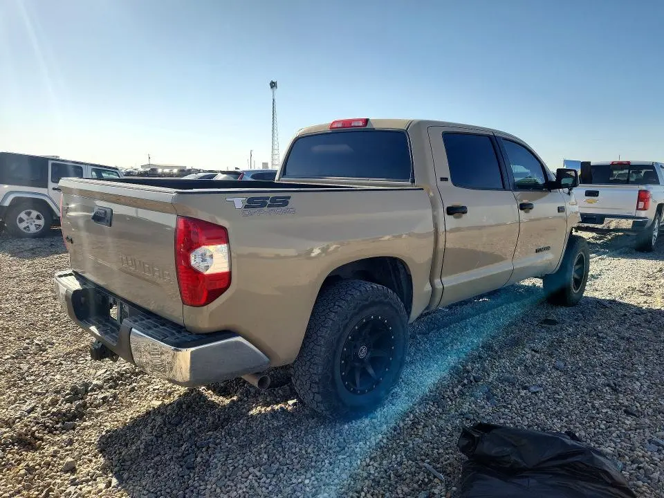 2017 TOYOTA TUNDRA SR5  