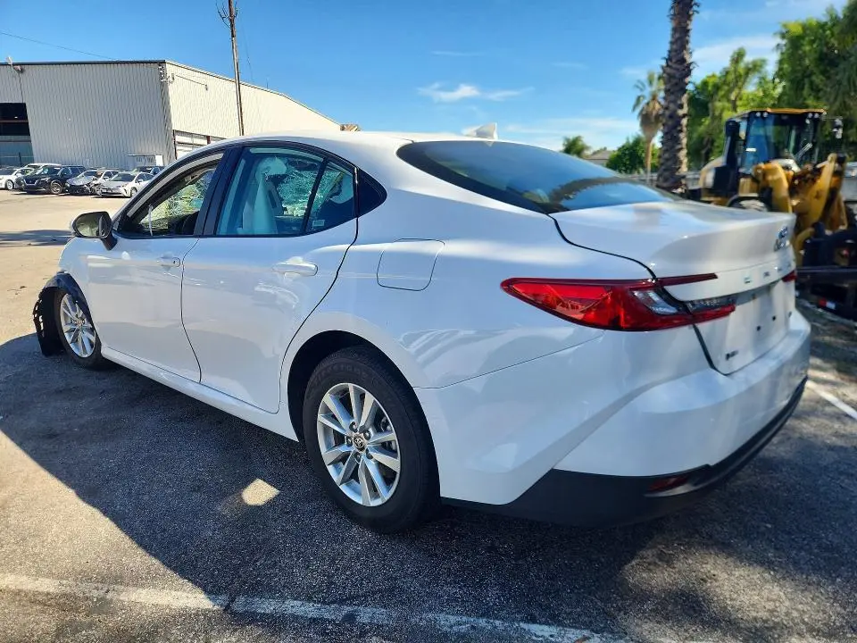 2025 TOYOTA CAMRY XSE  