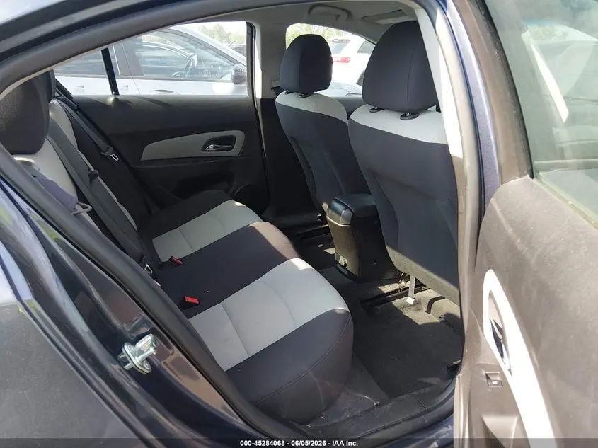 2013 CHEVROLET CRUZE LS AUTO