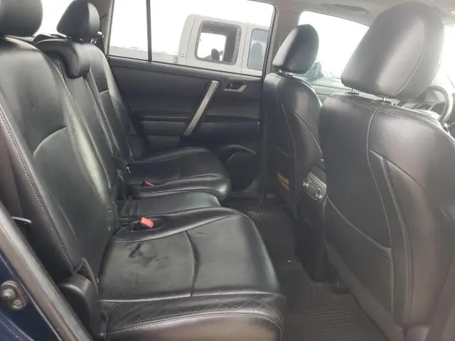 2011 TOYOTA HIGHLANDER BASE  