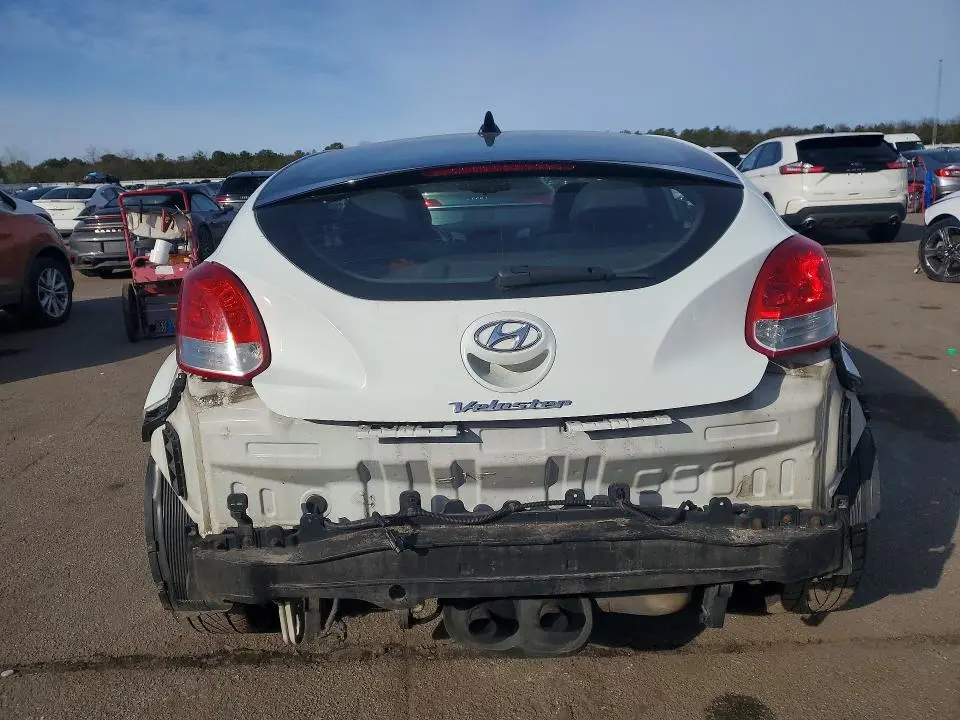 2013 HYUNDAI VELOSTER BASE  