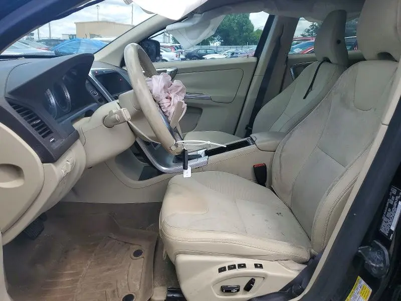 2013 VOLVO XC60 3.2  