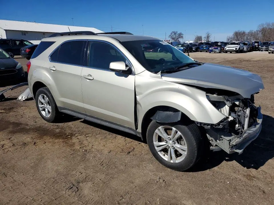 2015 CHEVROLET EQUINOX LT  