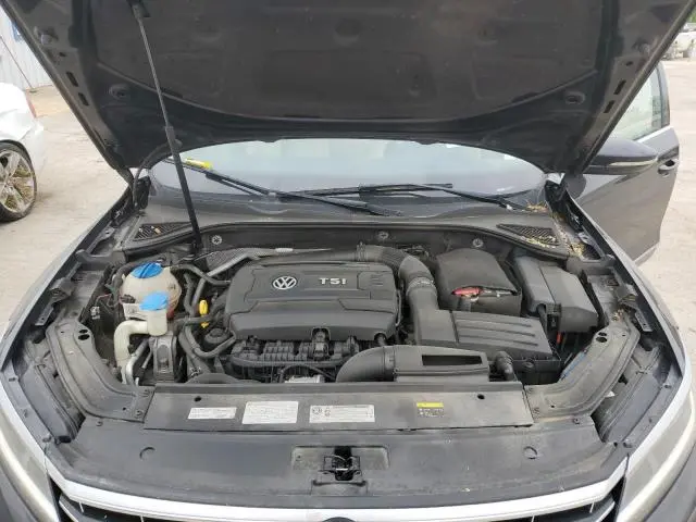2017 VOLKSWAGEN PASSAT R-LINE