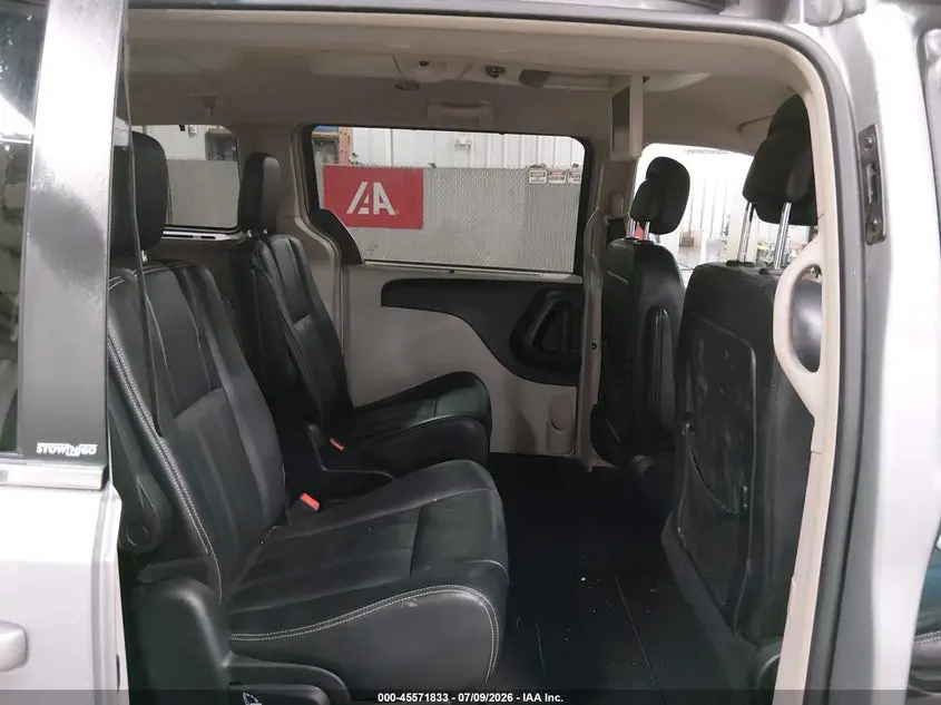 2013 CHRYSLER TOWN & COUNTRY TOURING