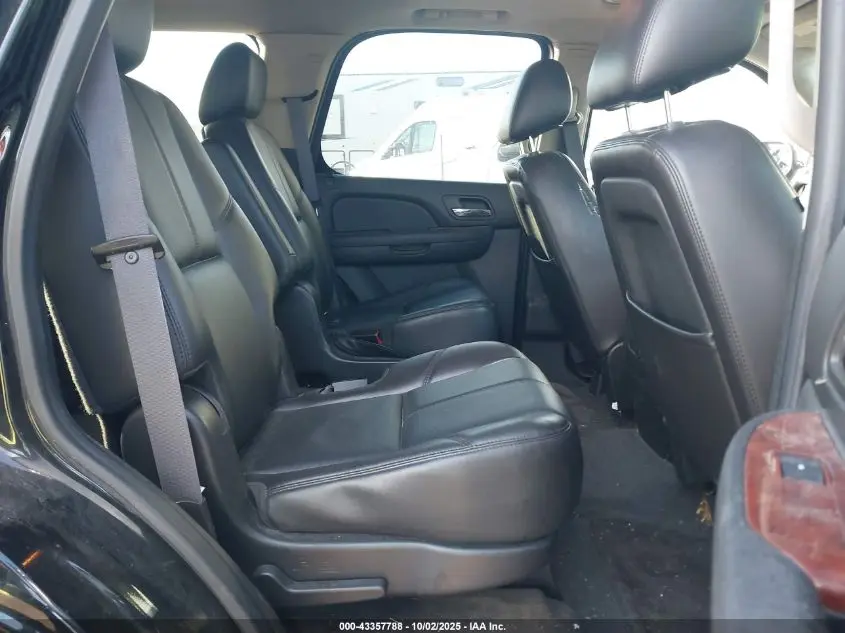 2011 CHEVROLET TAHOE LT