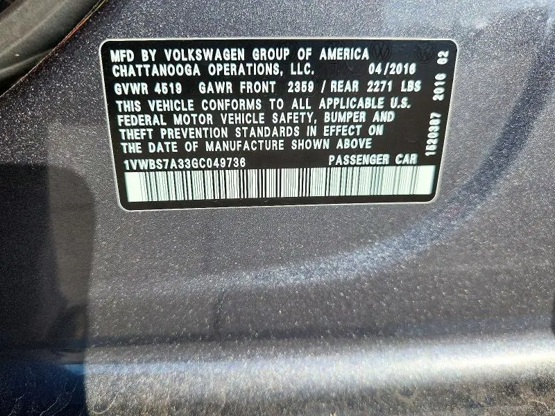 2016 VOLKSWAGEN PASSAT SE  