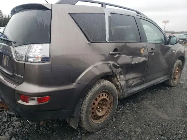2013 MITSUBISHI OUTLANDER ES  