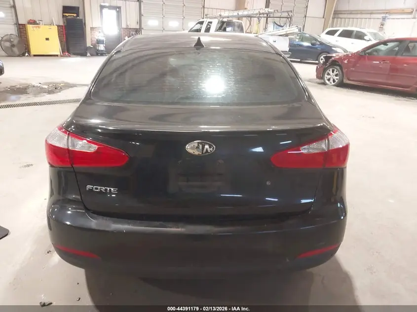 2015 KIA FORTE LX