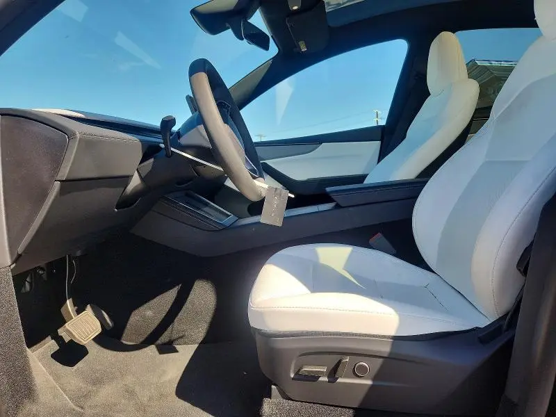 2026 TESLA MODEL Y   