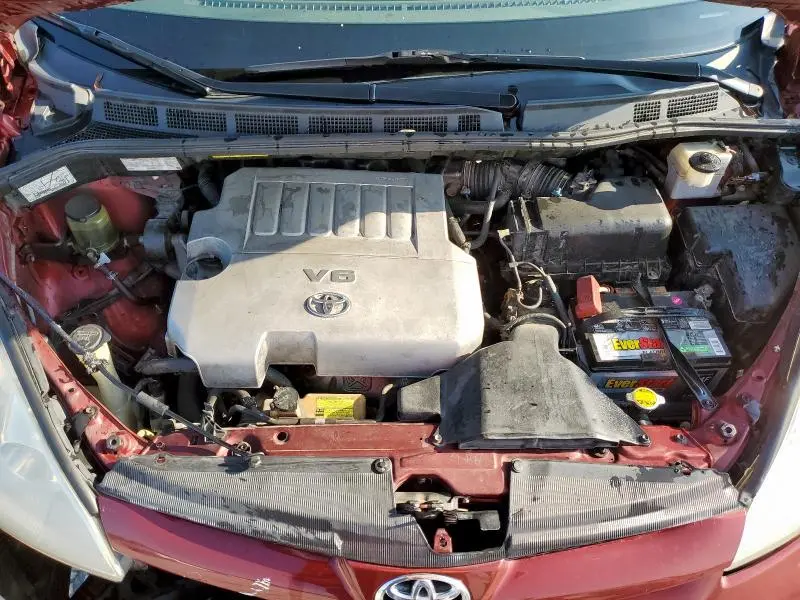 2010 TOYOTA SIENNA CE  