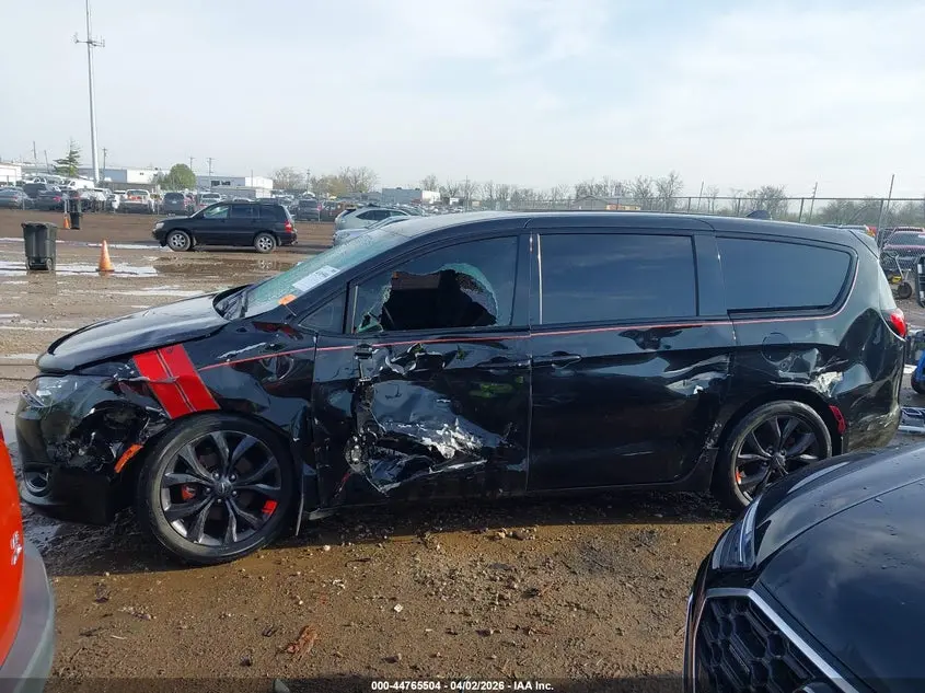 2020 CHRYSLER PACIFICA TOURING