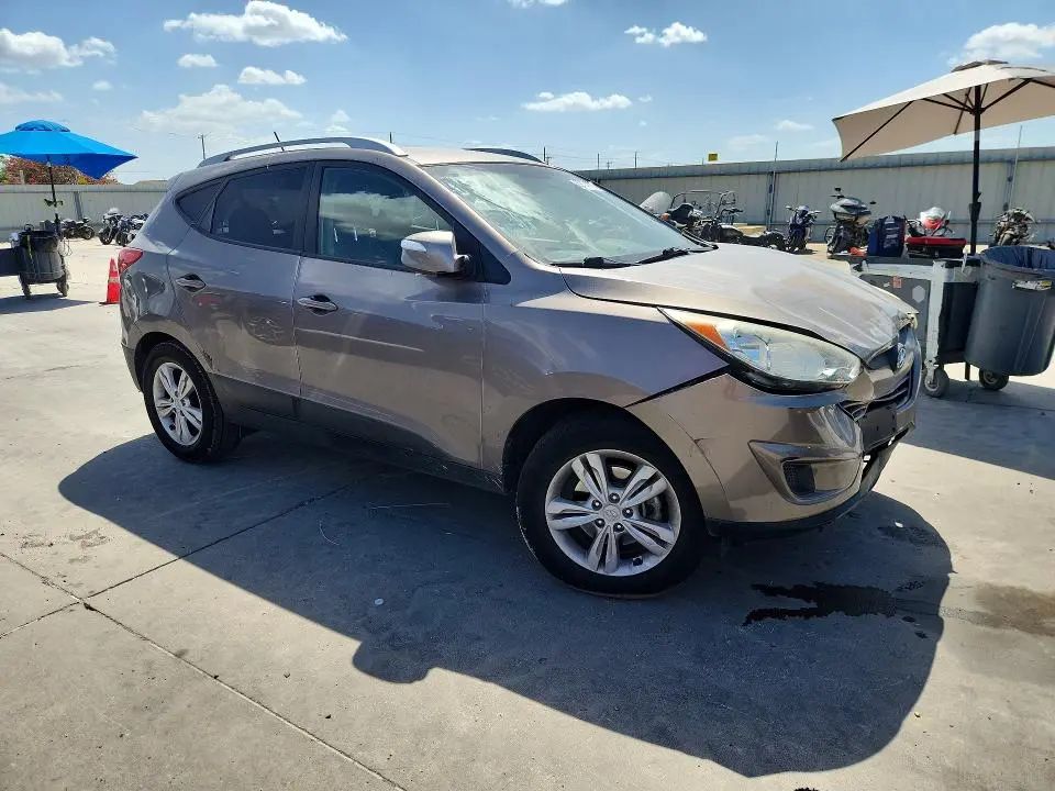 2012 HYUNDAI TUCSON GLS  