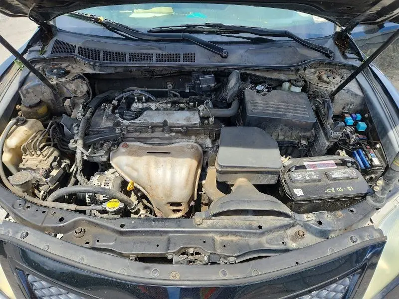 2010 TOYOTA CAMRY SE  