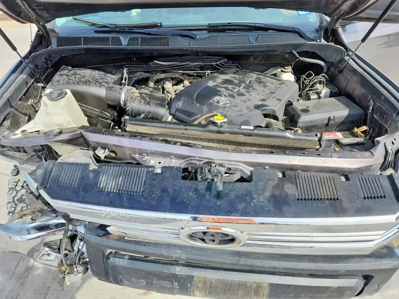 2017 TOYOTA TUNDRA SR5  