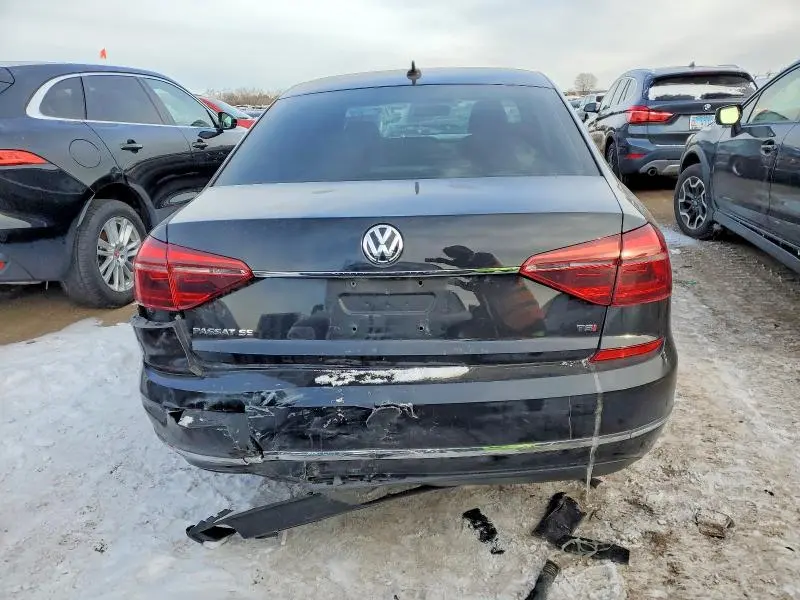 2017 VOLKSWAGEN PASSAT SE  