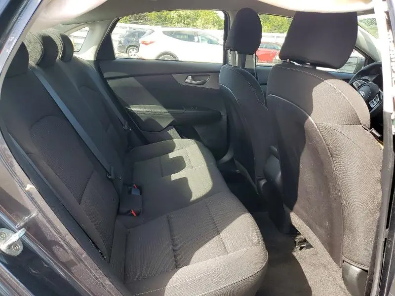 2021 KIA FORTE FE  