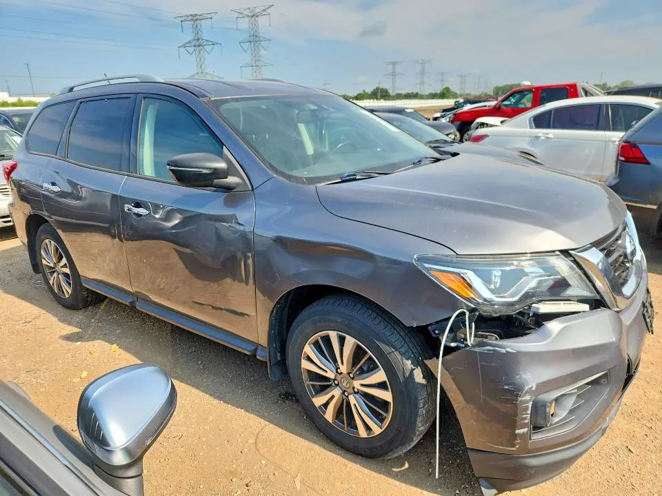 2018 NISSAN PATHFINDER SV  