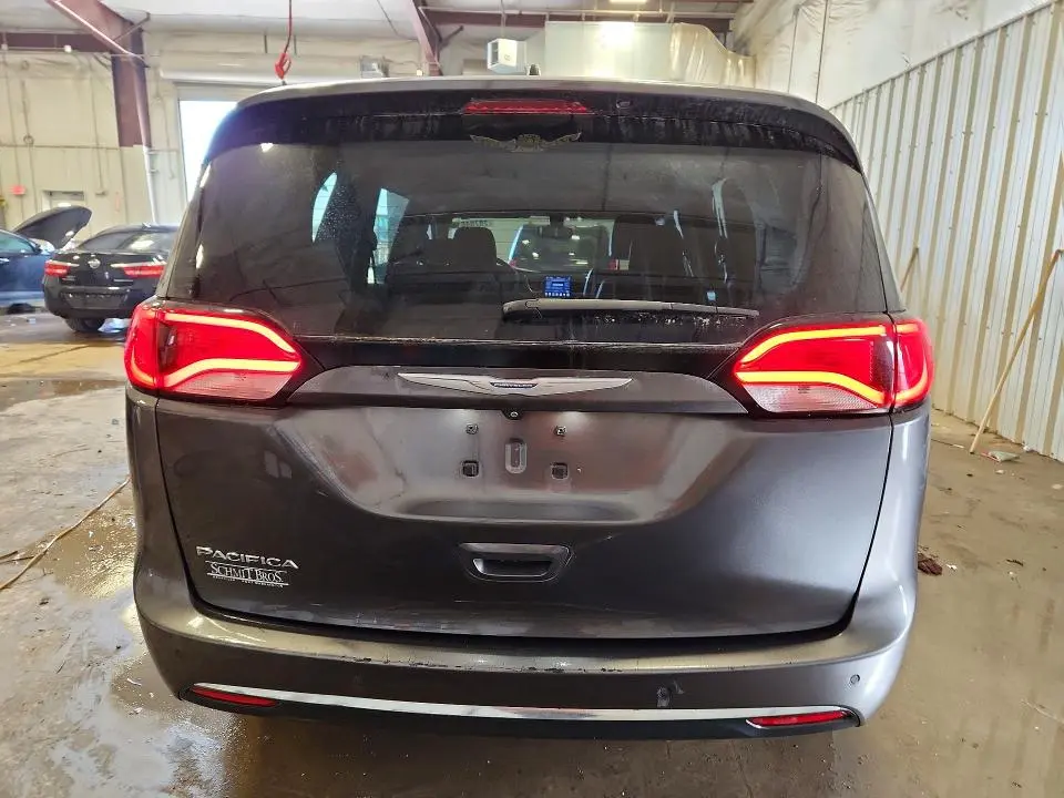 2017 CHRYSLER PACIFICA TOURING L  