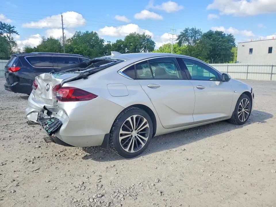 2019 BUICK REGAL ESSENCE  