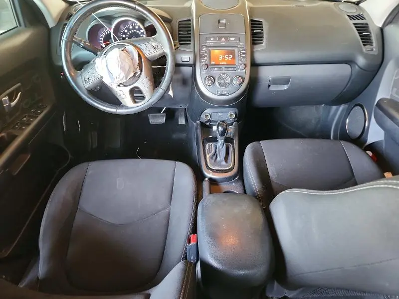 2013 KIA SOUL +  