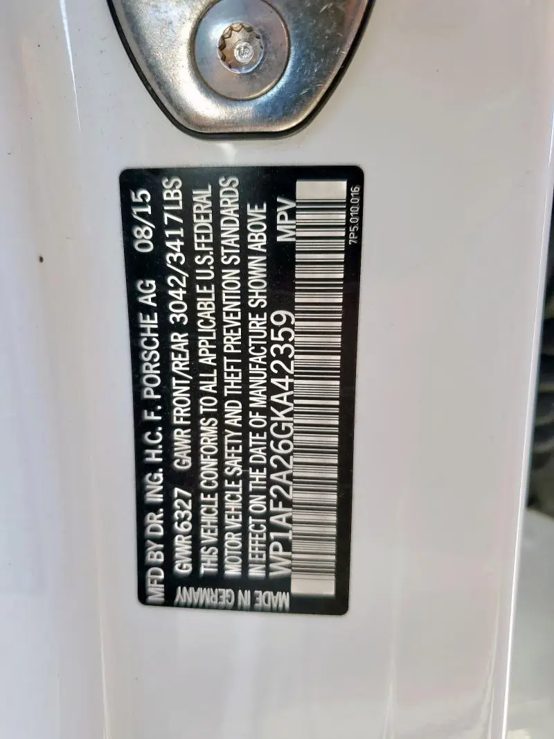 2016 PORSCHE CAYENNE   