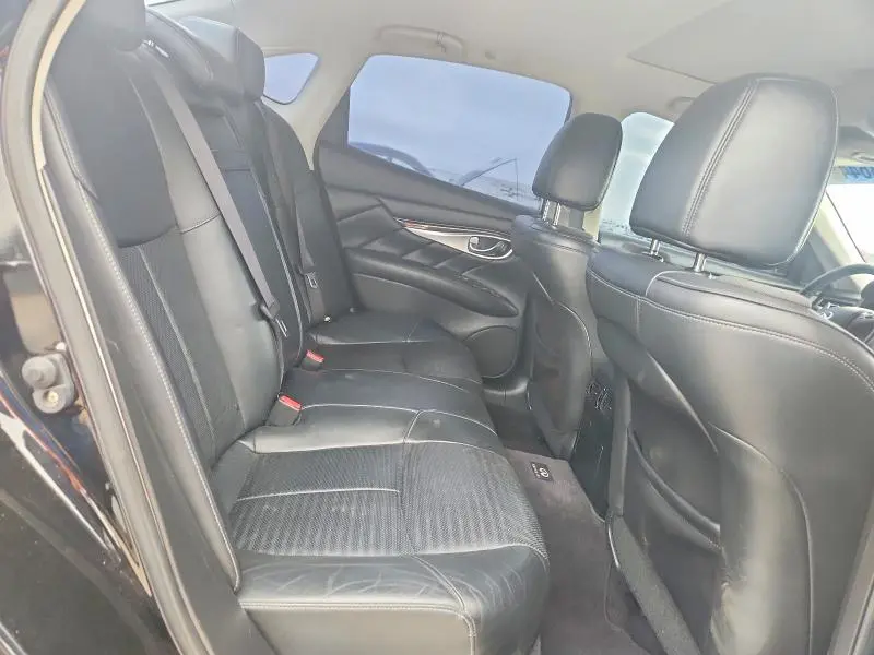 2012 INFINITI M37 BASE  