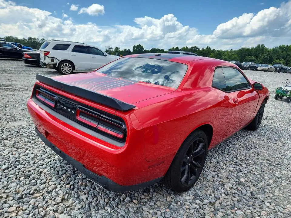 2016 DODGE CHALLENGER SXT  