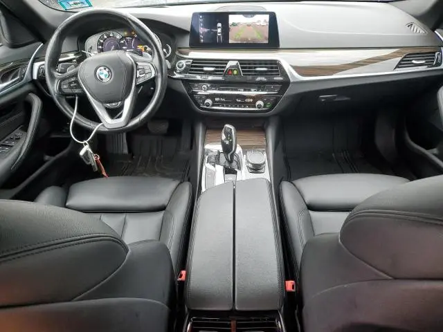 2019 BMW 530XE   