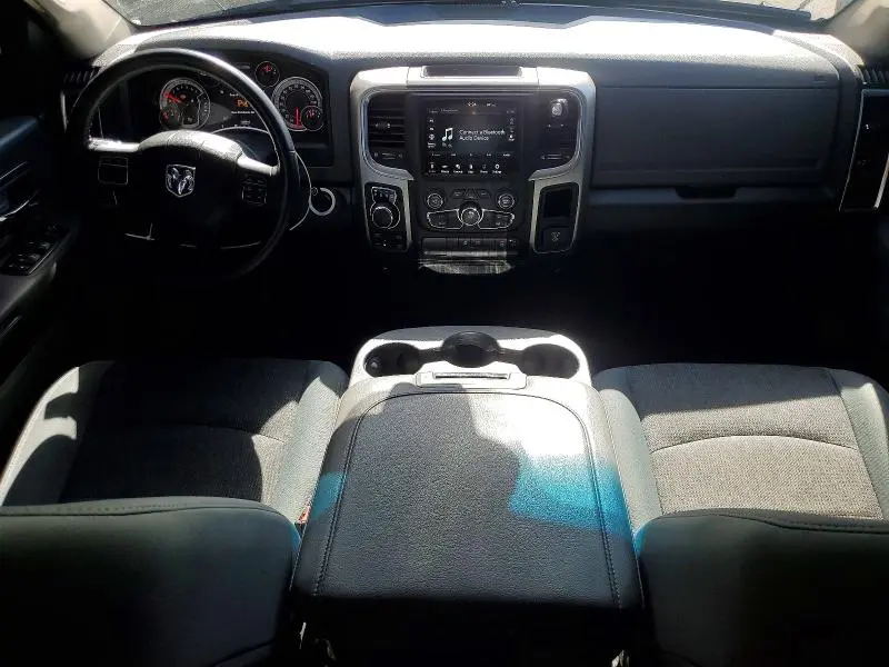 2018 RAM 1500 SLT  