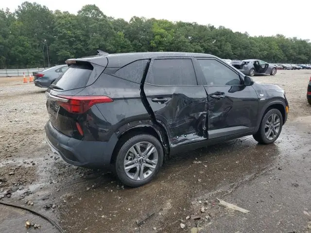 2022 KIA SELTOS LX  