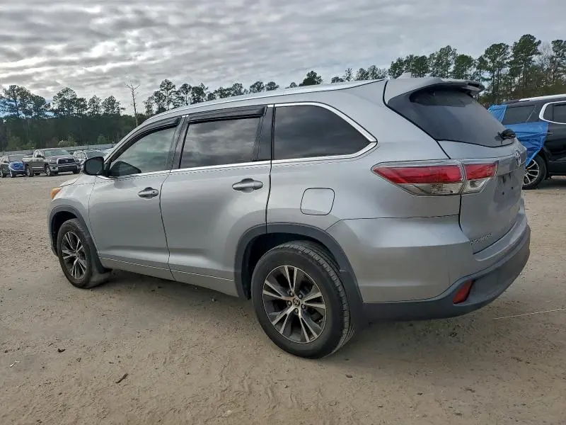 2016 TOYOTA HIGHLANDER XLE  